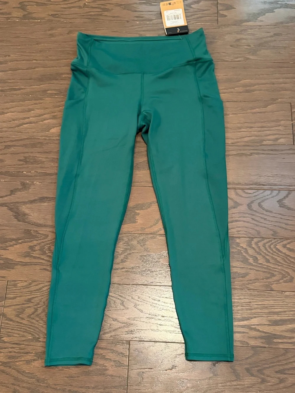 The North Face Women’s Skyway Leggings Evergreen Size Large NWT Flashdry